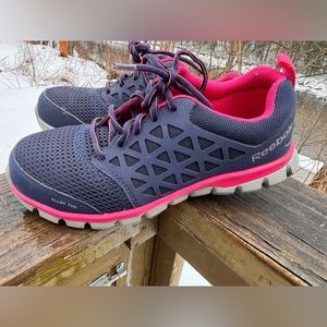 Reebok composite toe size 9